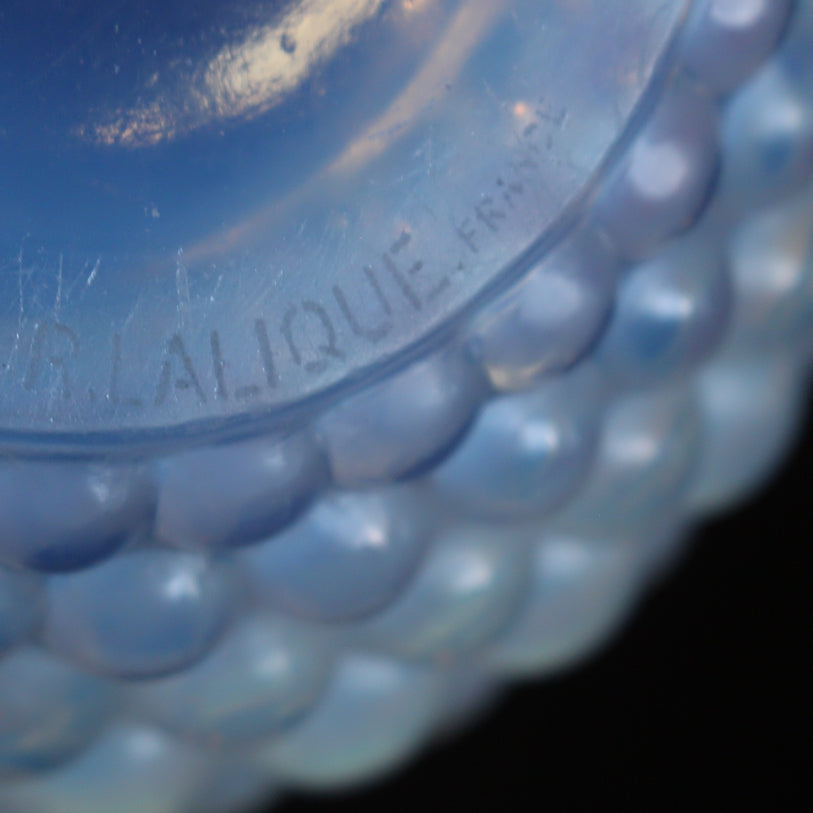 Lalique Graines Vase at Jeroen Markies