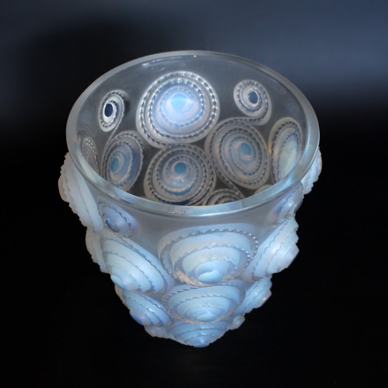 Lalique Spirales Glass Vase at Jeroen Markies