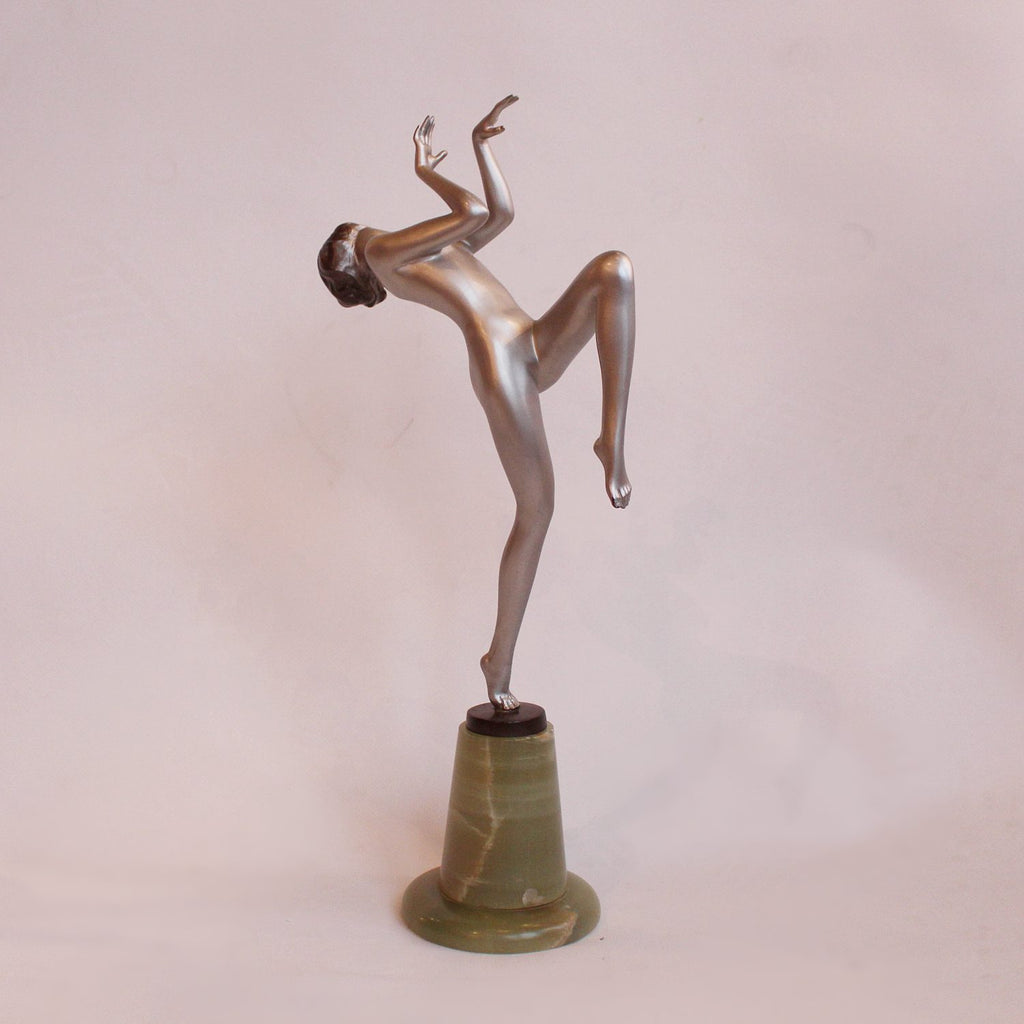 Art Deco dancer by Josef Lorenzl at Jeroen Markies