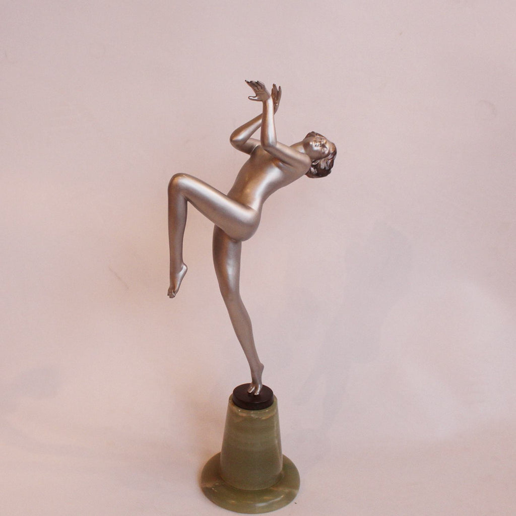 Art Deco dancer by Josef Lorenzl at Jeroen Markies