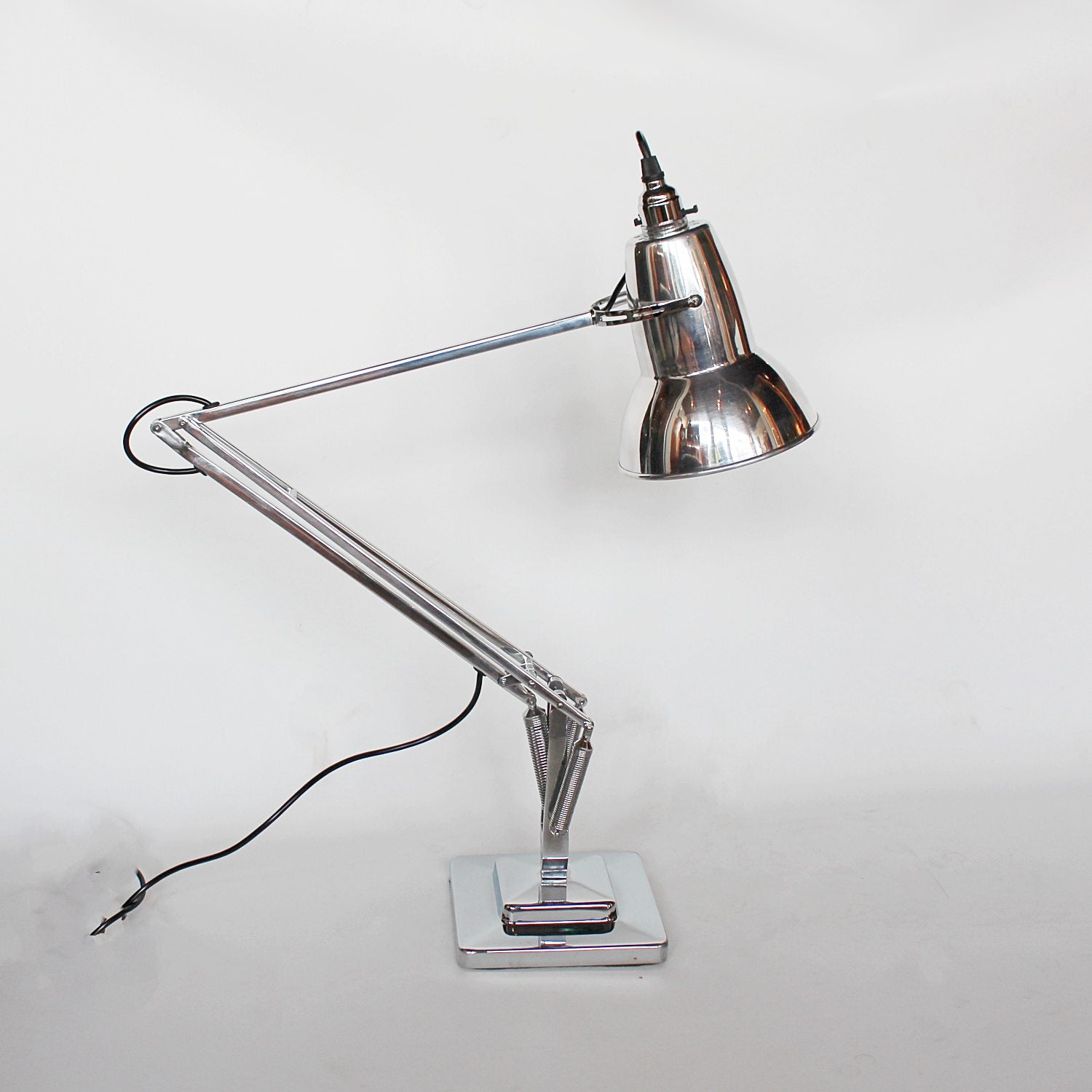 Art Deco Herbert Terry & Sons angle poise desk lamp at Jeroen Markies