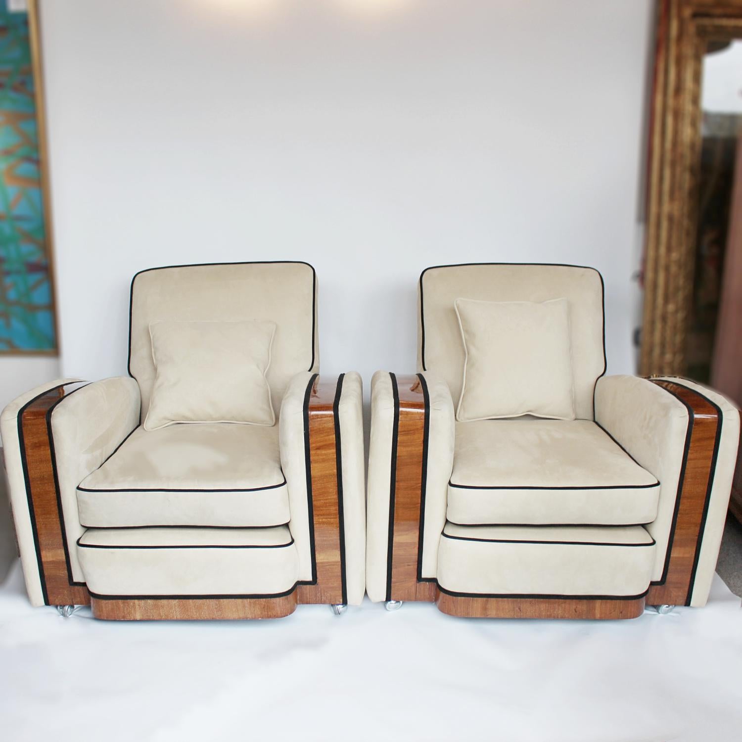 Art Deco streamline armchairs furniture at Jeroen Markies 