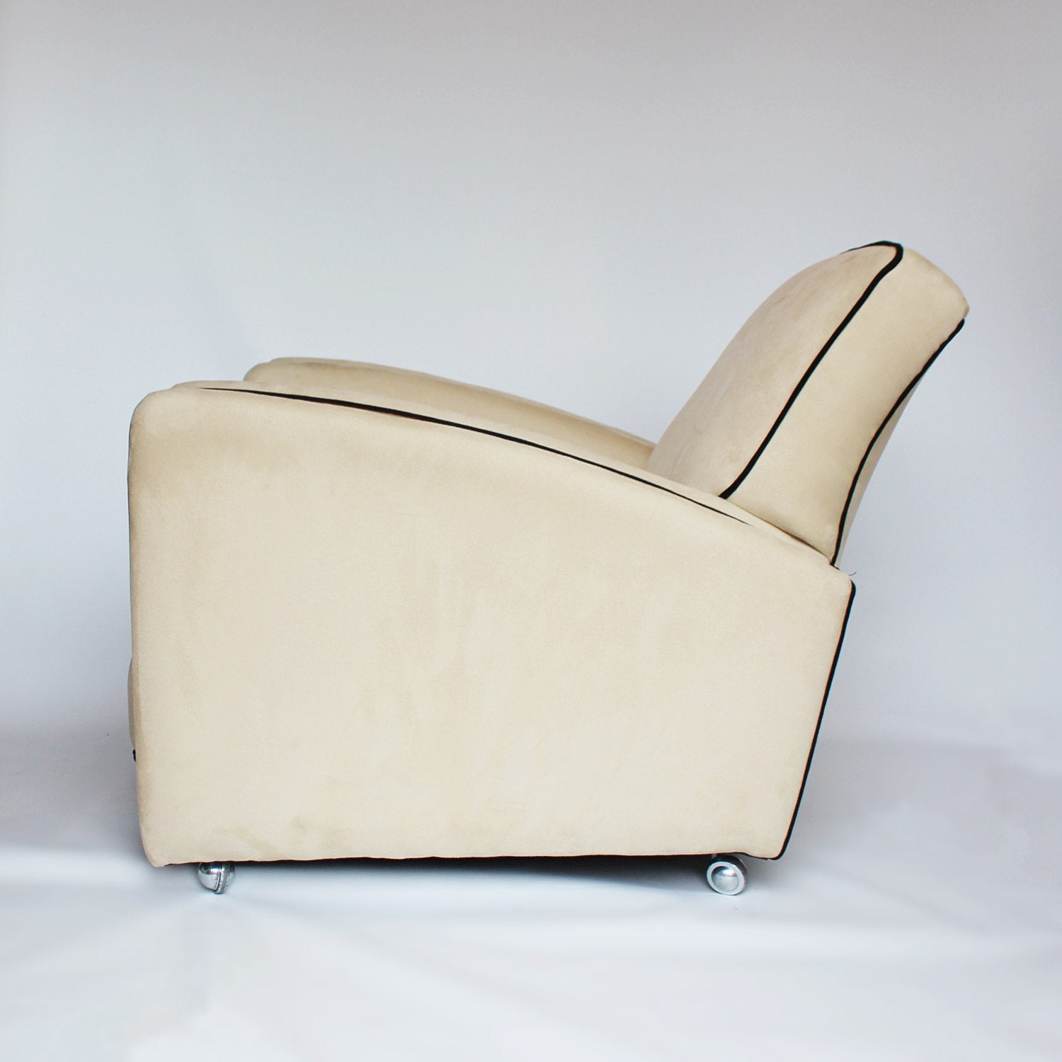 Art Deco streamline armchairs furniture at Jeroen Markies 