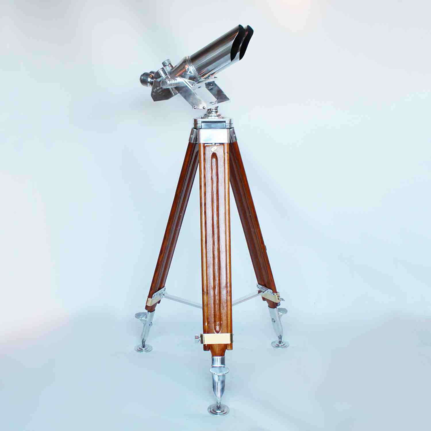 Art Deco 10 x 80 binoculars circa 1940 at Jeroen Markies