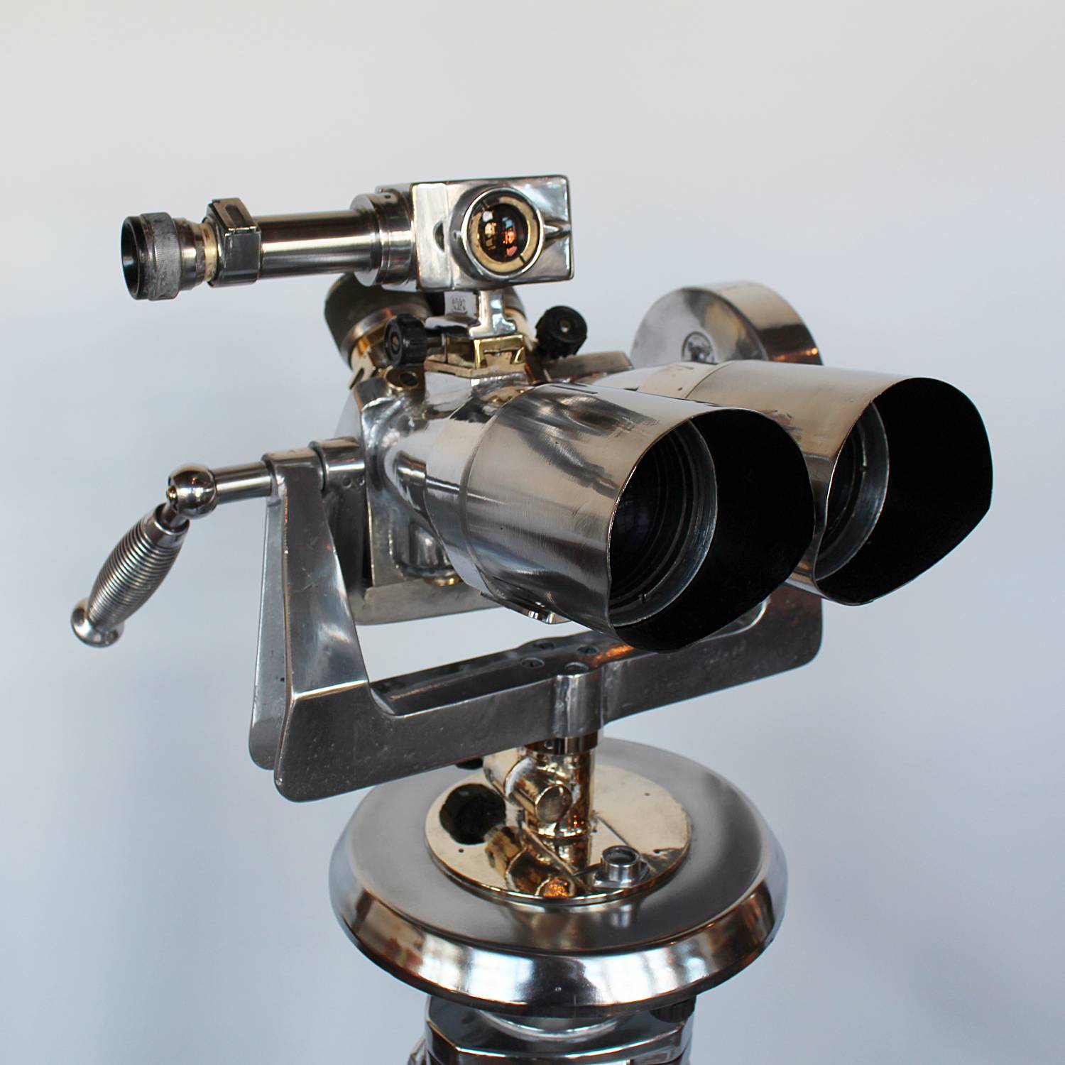 10 x 80 Binoculars