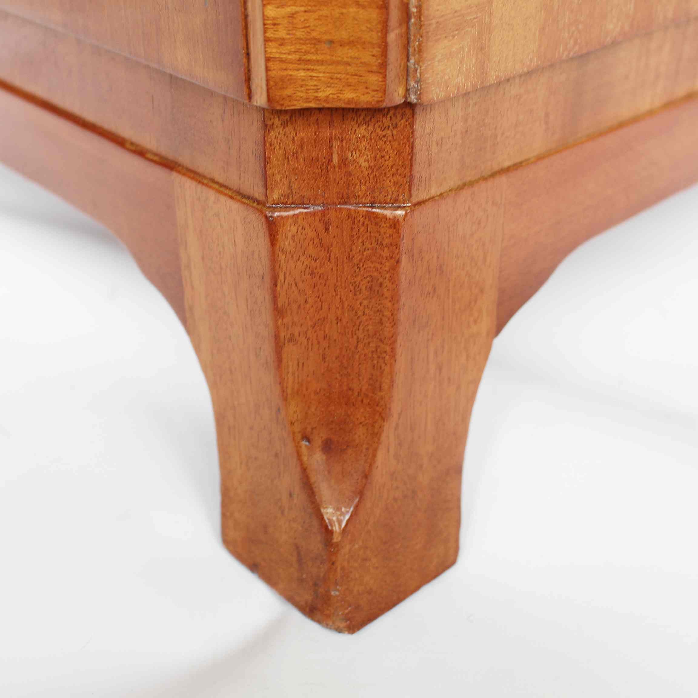 Art Deco chest of drawers attributed to Heal's of London at Jeroen Markies 