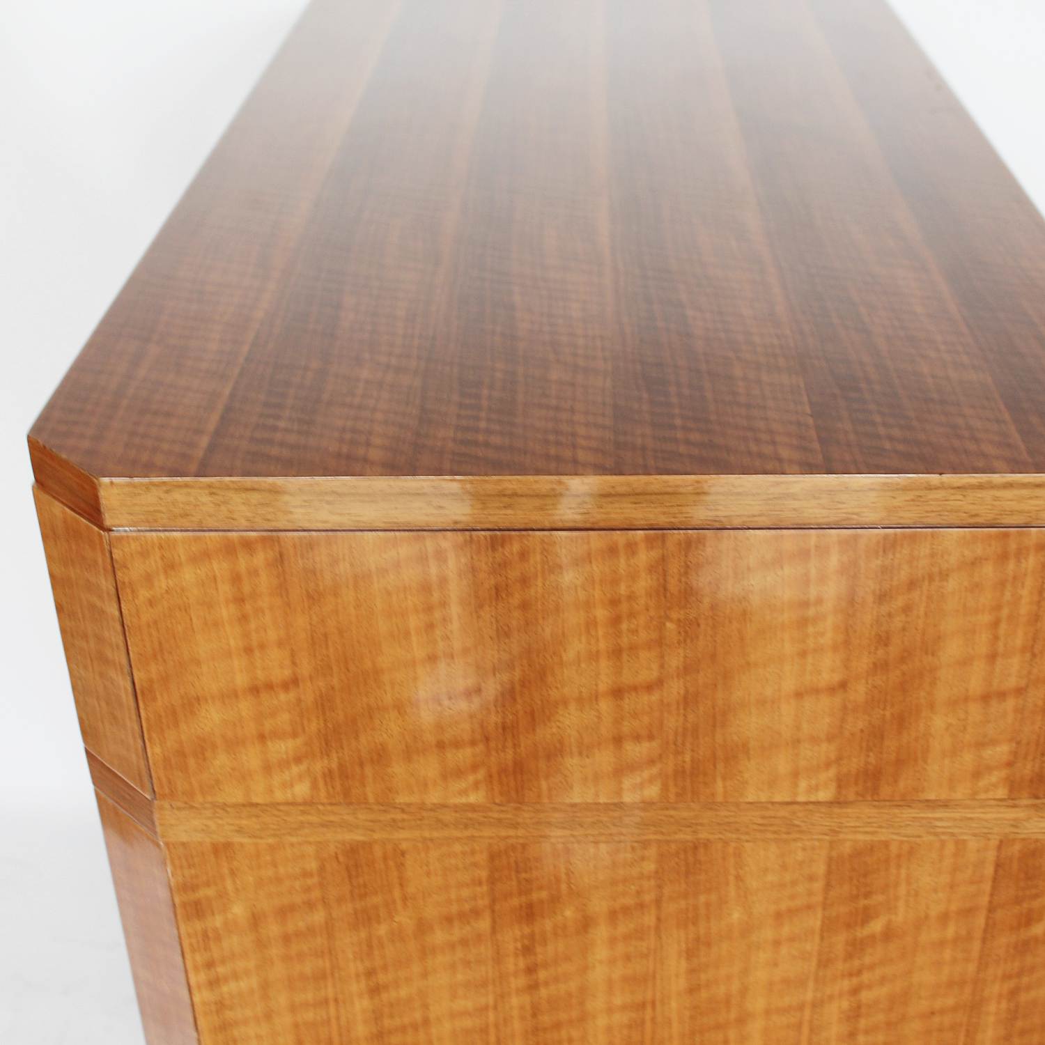 Art Deco Chest of Drawers