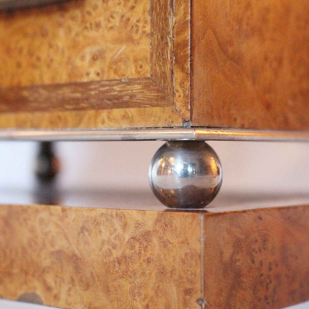 An Art Deco mantel clock in amboyna with metal face circa 1930 at Jeroen Markies 