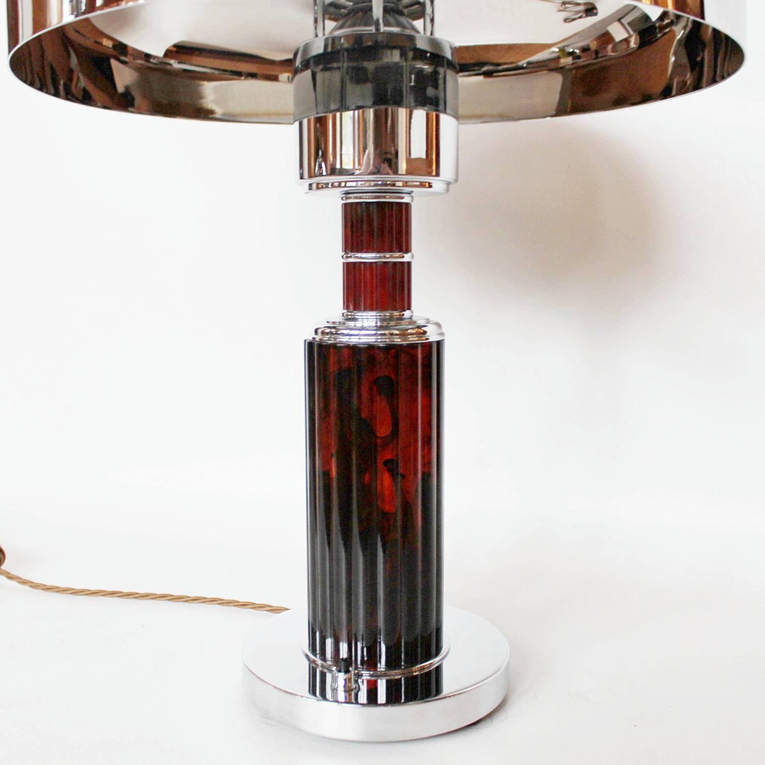 Art Deco lamp in bakelite and chromed metal at Jeroen Markies