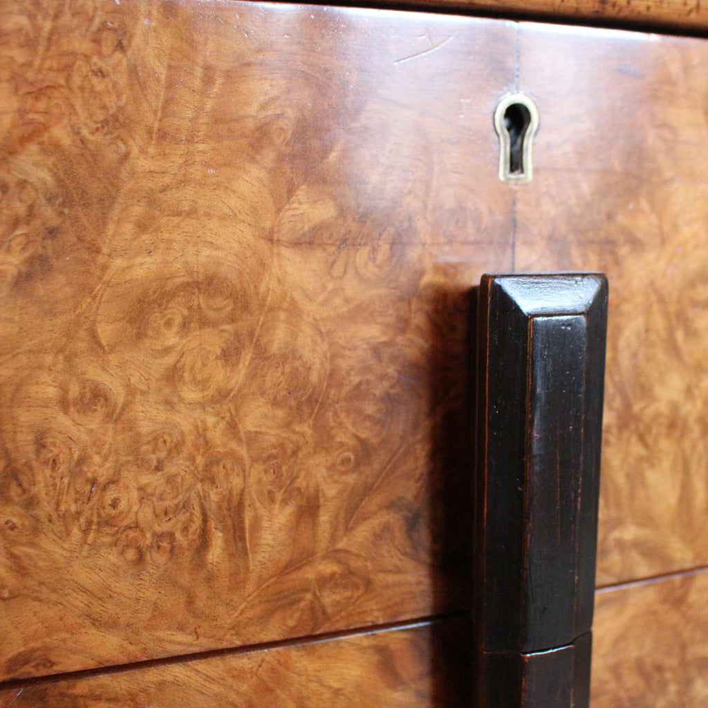 Art deco writing desk by Hamptons of London in burr walnut with leather top at Jeroen Markies 