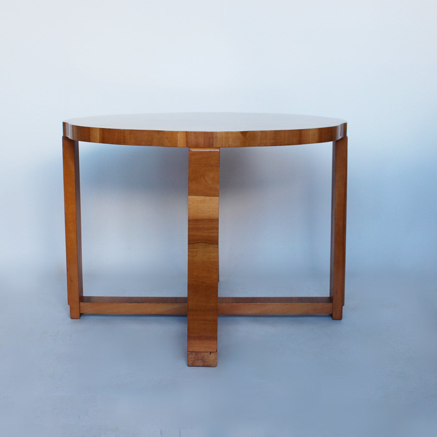 Art Deco nest of tables circa 1930 in burr walnut