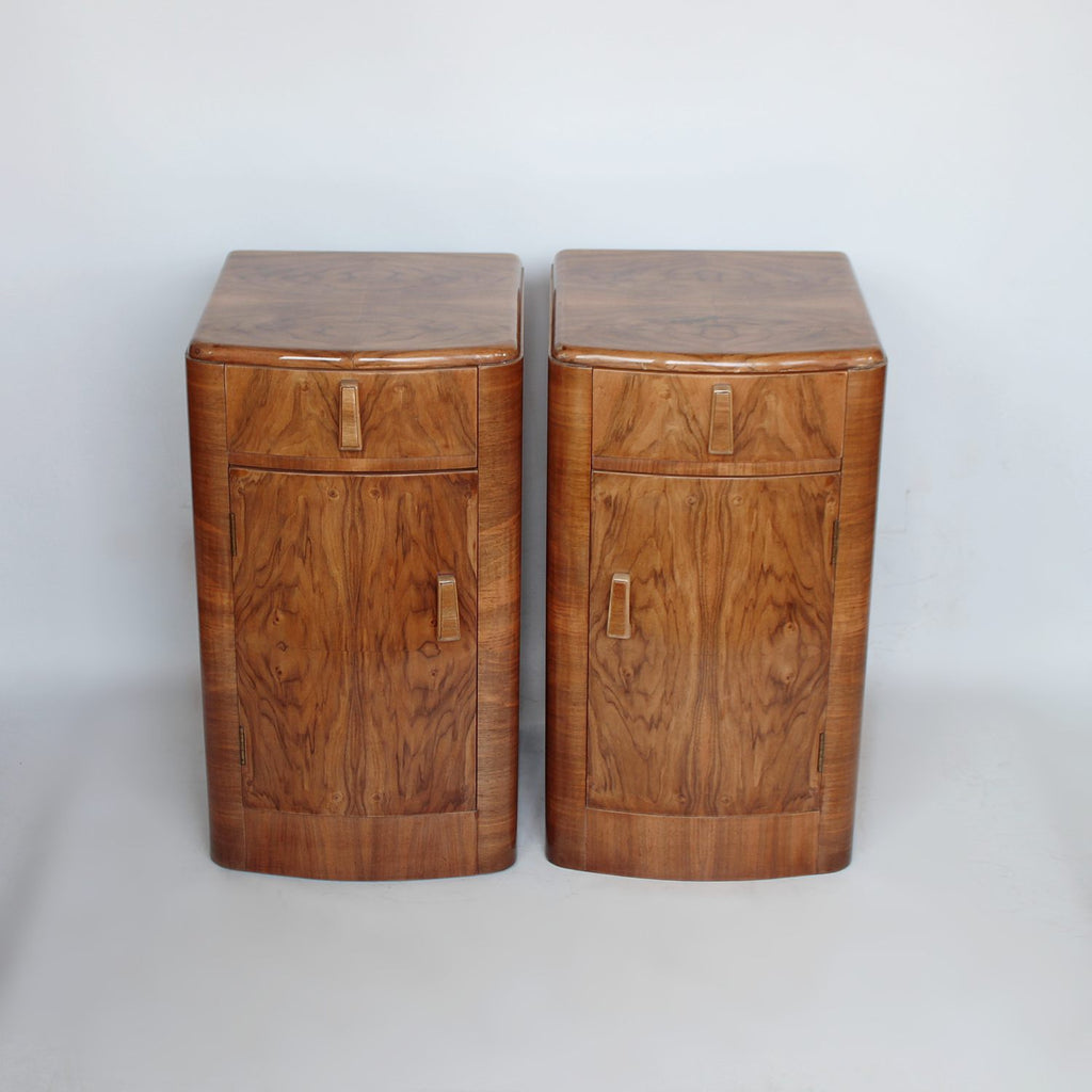 Classic Art Deco bedside cabinets in walnut at Jeroen Markies