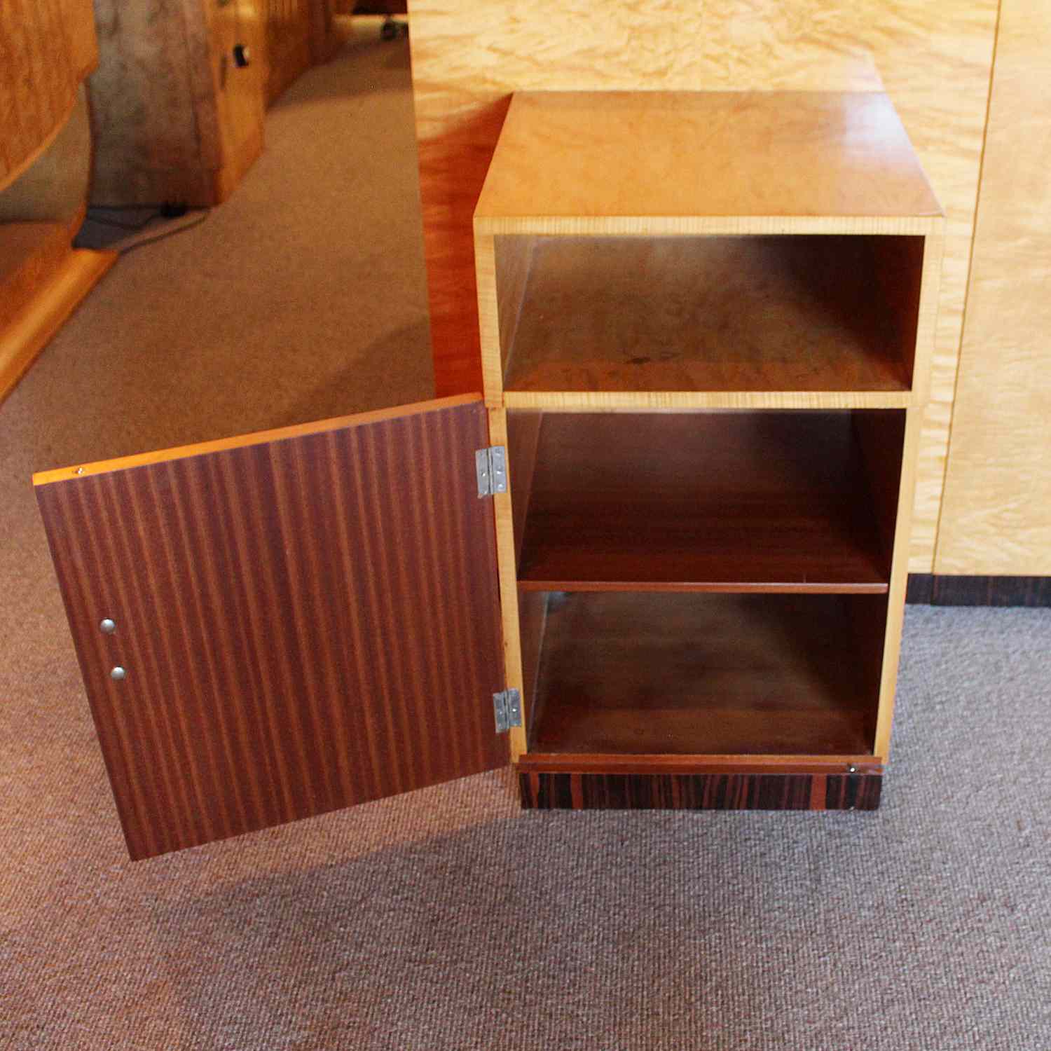 Art Deco bed head for king size bed with integral cabinets at Jeroen Markies