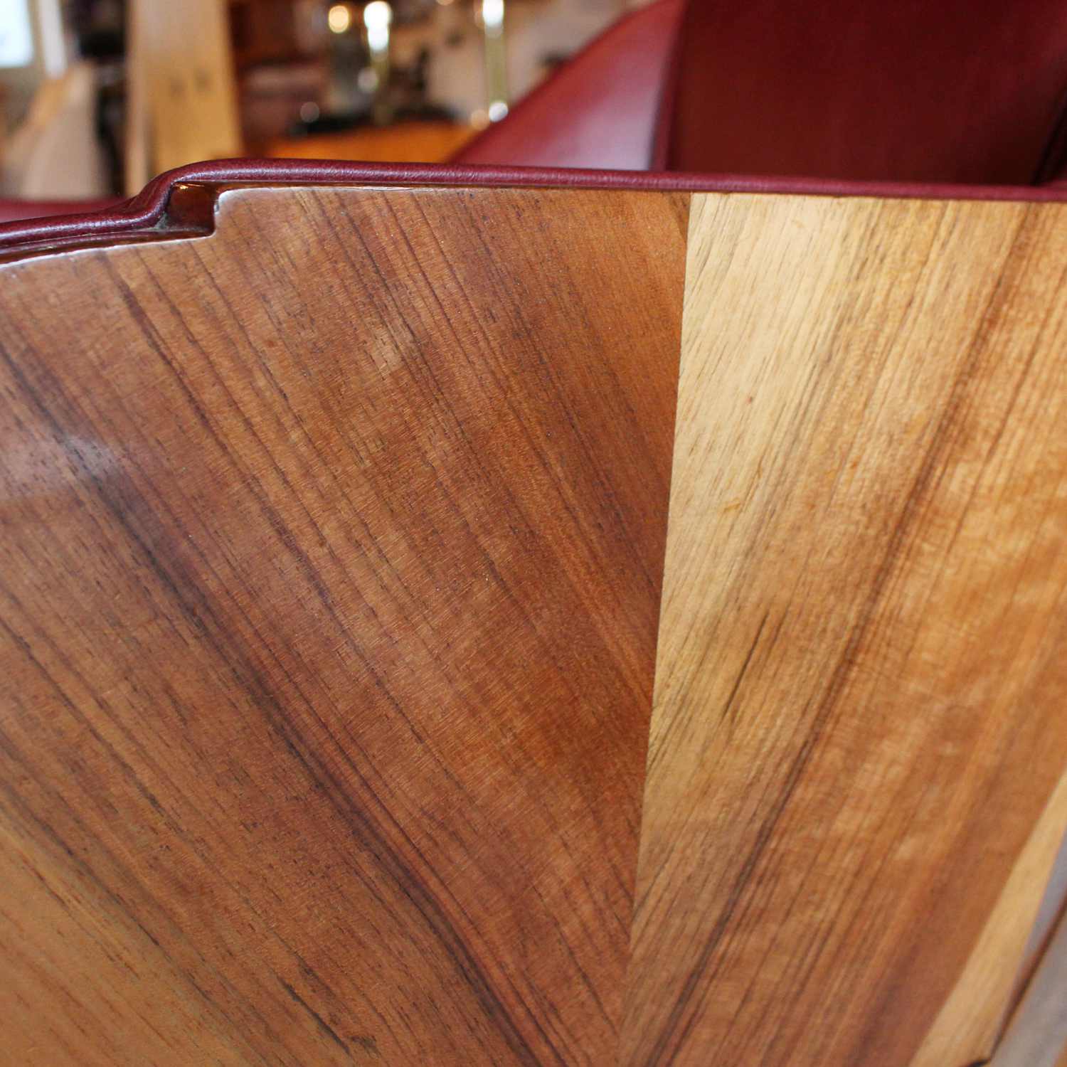 Art Deco side chairs in chestnut leather with curved walnut legs at Jeroen Markies