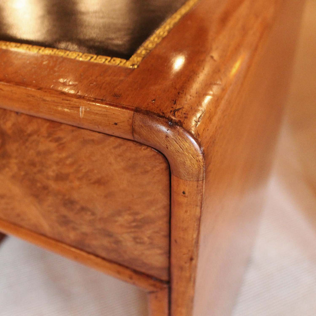 Art deco writing desk by Hamptons of London in burr walnut with leather top at Jeroen Markies 