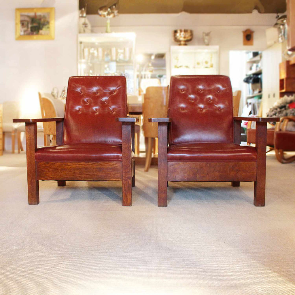 Arts & Crafts reclining oak armchairs after Gustav Stickley circa 1900 at Jeroen Markies