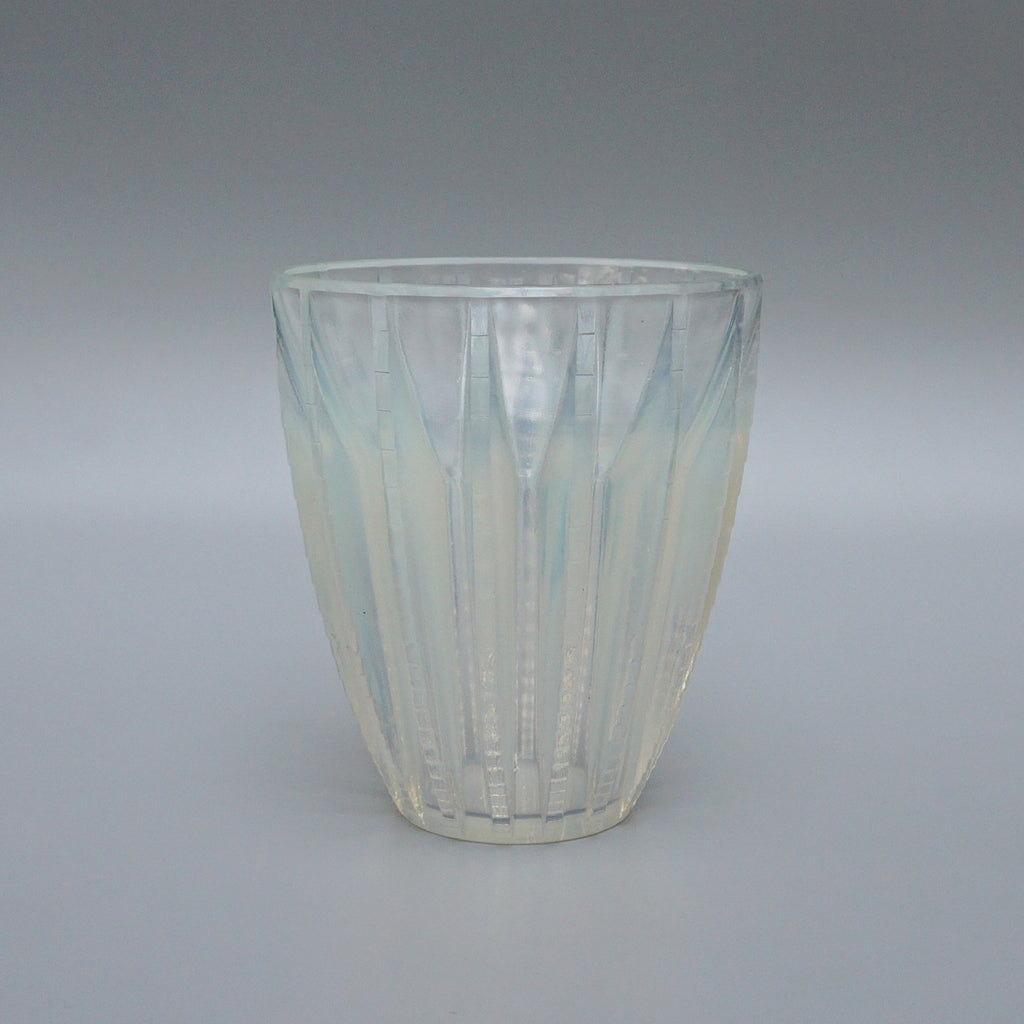 Chamonix, an Art Deco Opalescent Glass Vase by Rene Lalique - Jeroen Markies Art Deco