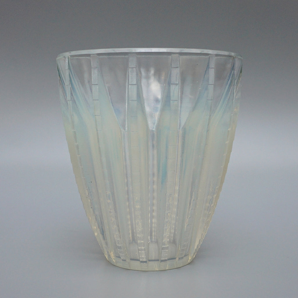 Chamonix, an Art Deco Opalescent Glass Vase by Rene Lalique - Jeroen Markies Art Deco
