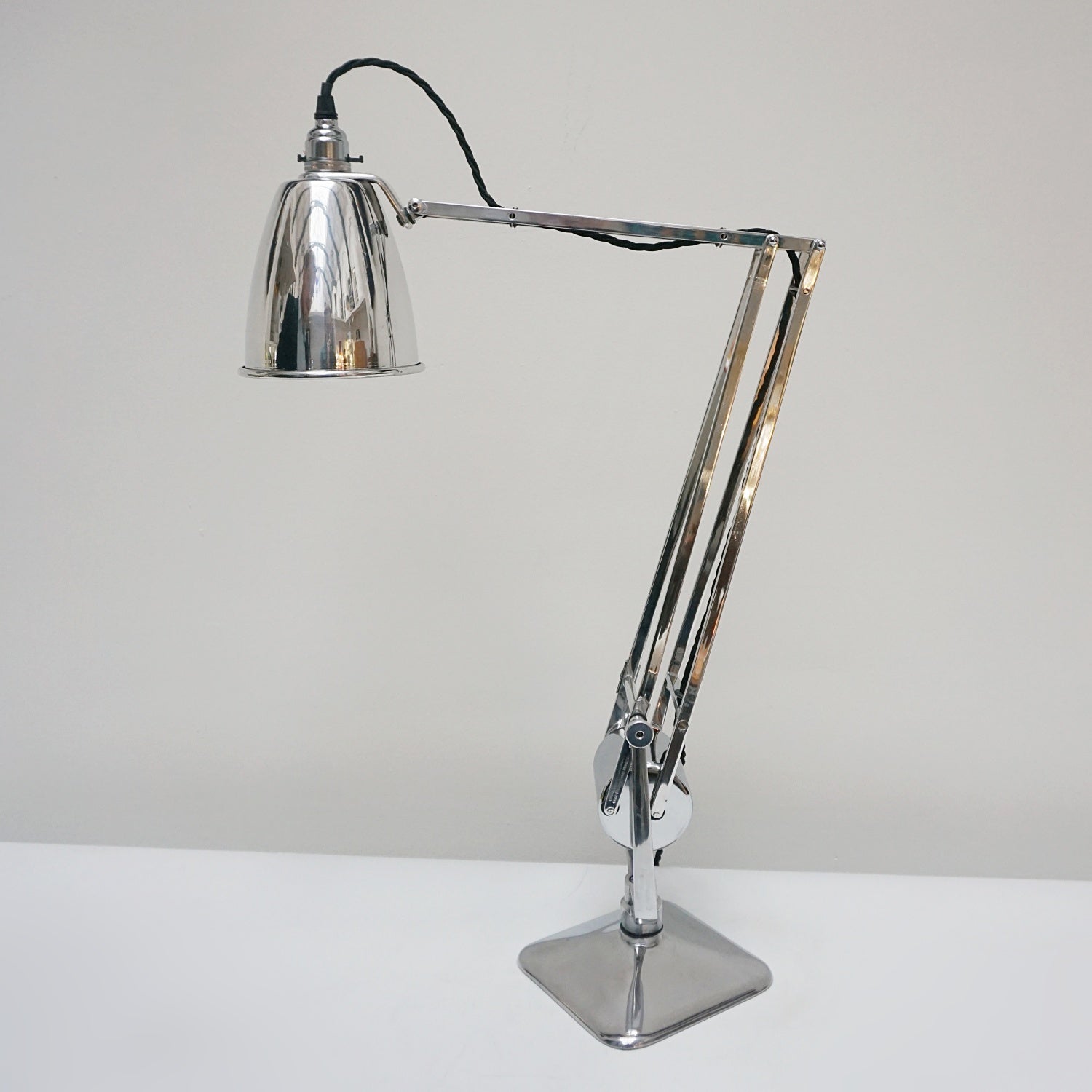 Hadrill & Horstmann Counterposie Barrell Lamp - Circa 1950 - Polished Chrome Lamp- Jeroen Markies Art Deco