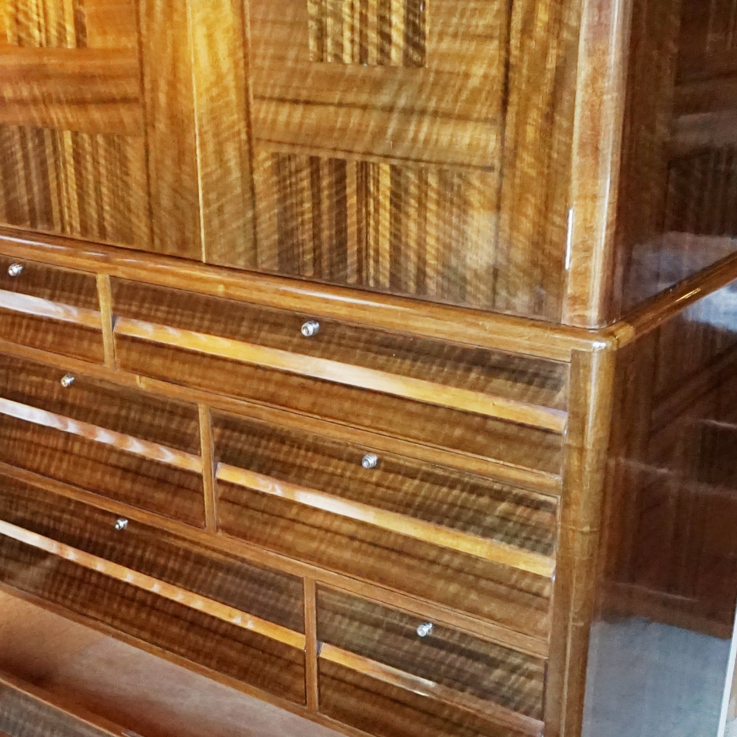 Art Deco Linen Cabinet by Betty Joel Signed and Dated 1935 Art Deco - Jeroen Markies Art Deco