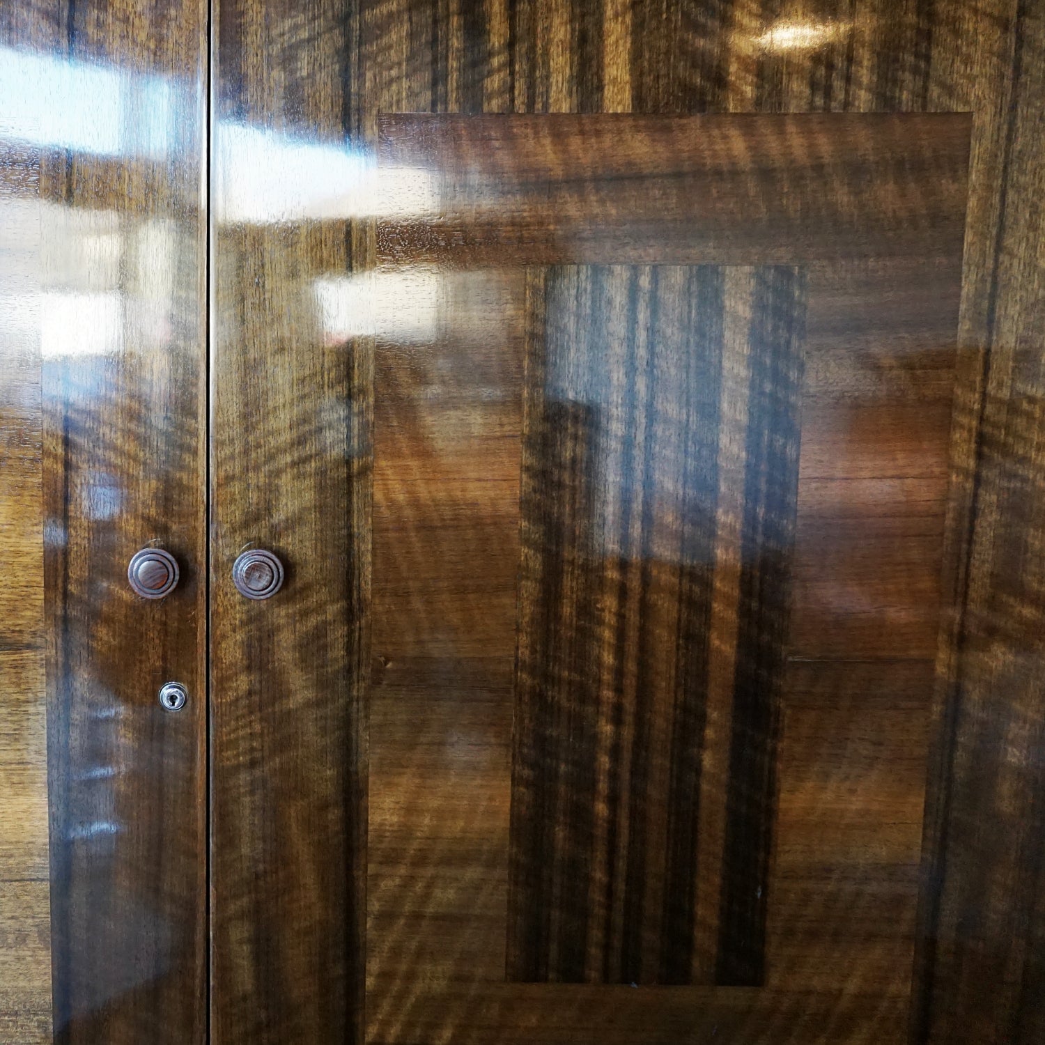 Art Deco Linen Cabinet by Betty Joel Signed and Dated 1935 Art Deco - Jeroen Markies Art Deco