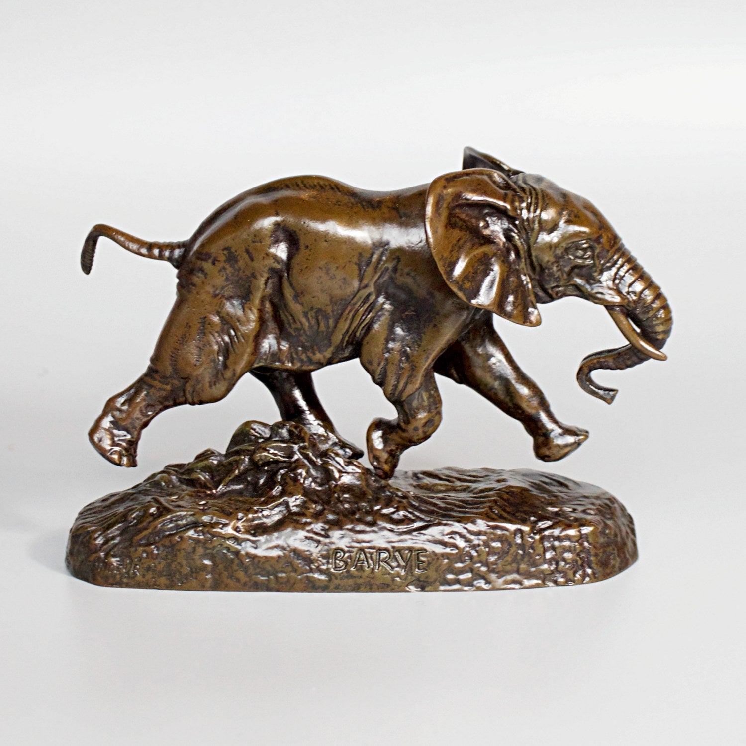 Elephant du Senegal - Art deco sculpture - Jeroen Markies Art Deco