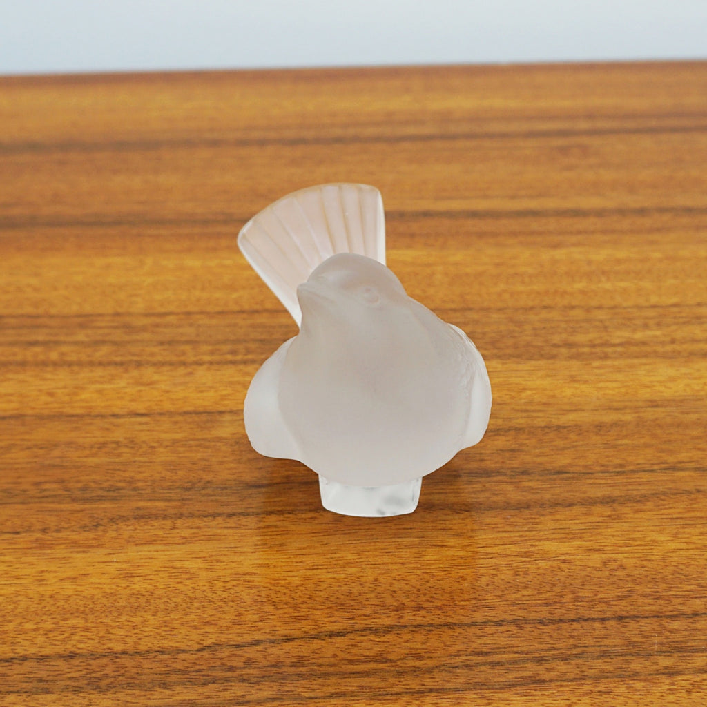 Moineau Moqueur - René Lalique Glass - Lalique Paperweight - Jeroen Markies Art Deco Furniture