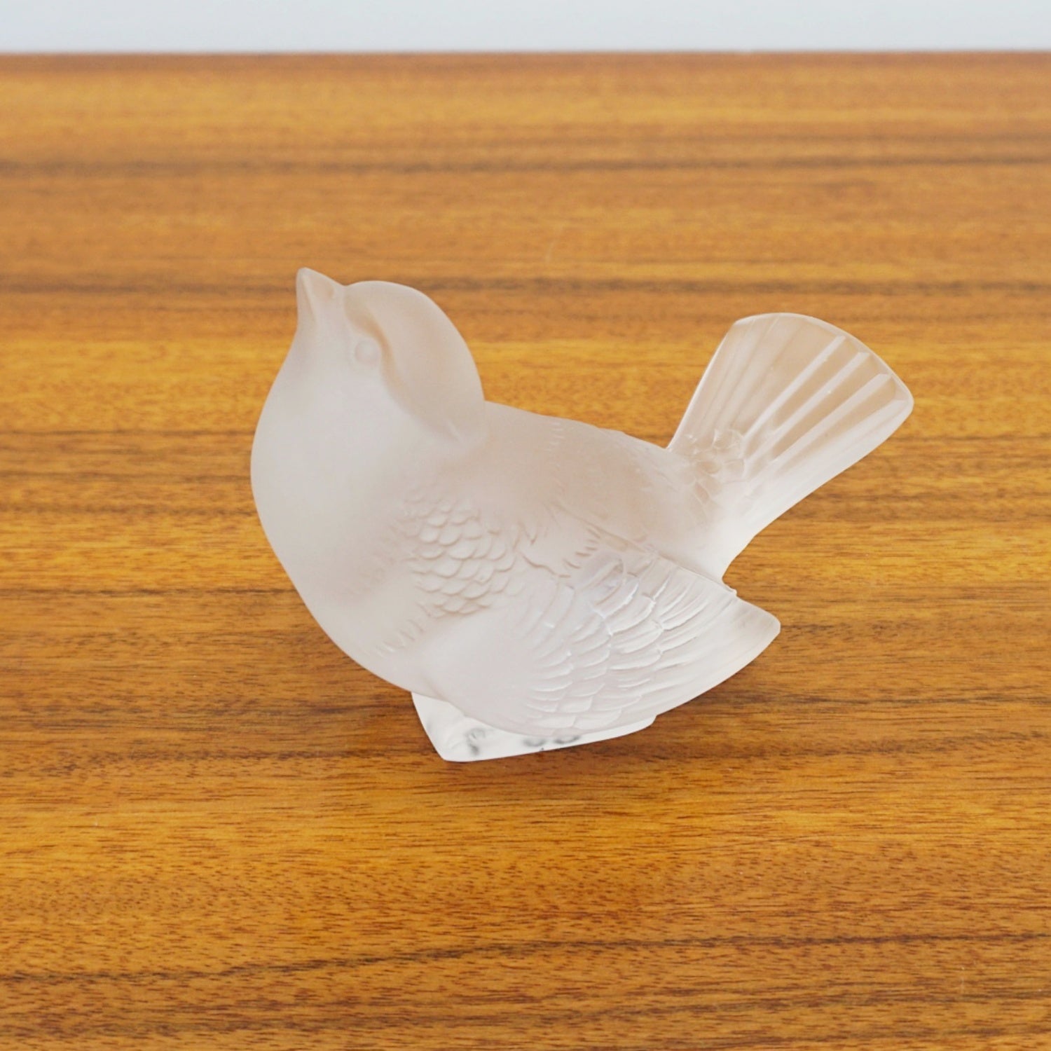 Moineau Moqueur - René Lalique Glass - Lalique Paperweight - Jeroen Markies Art Deco Furniture