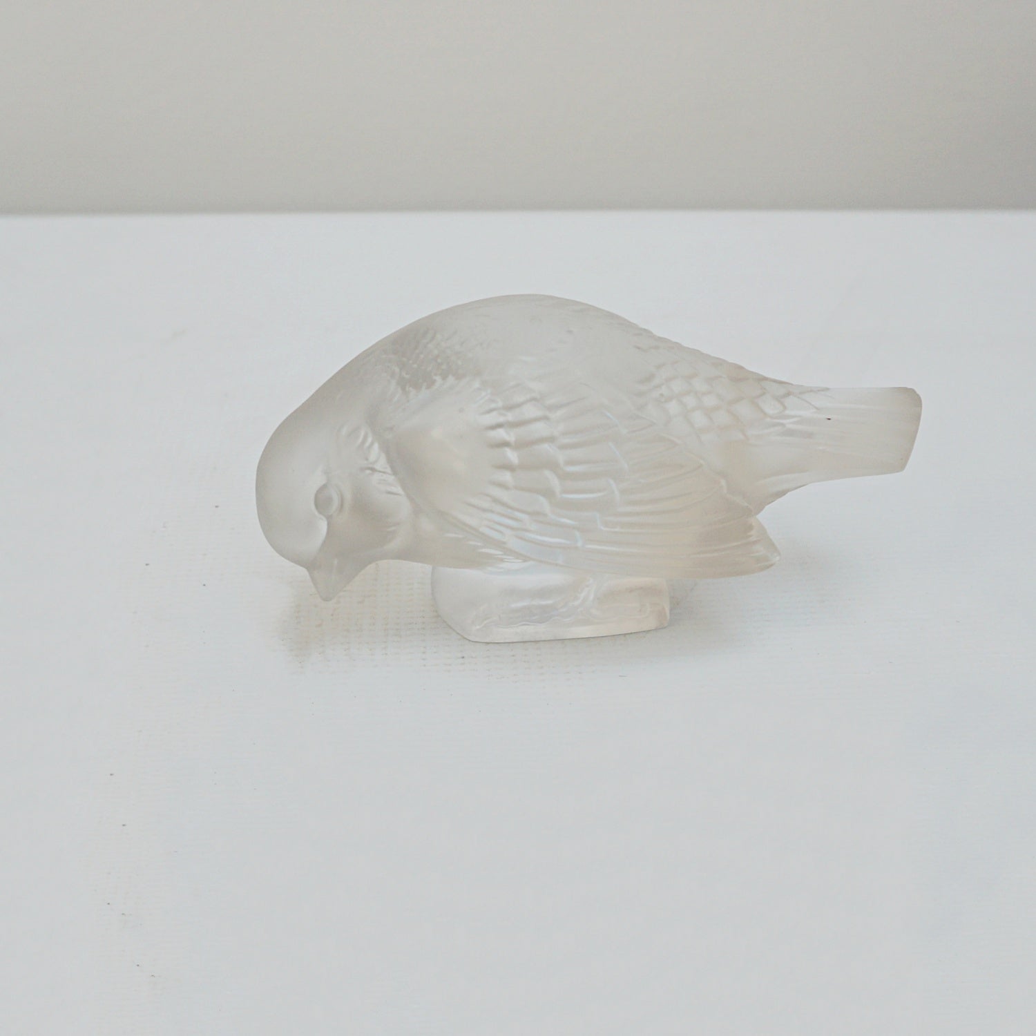 Moineau Sournois - René Lalique Glass - Lalique Paperweight - Jeroen Markies Art Deco Furniture