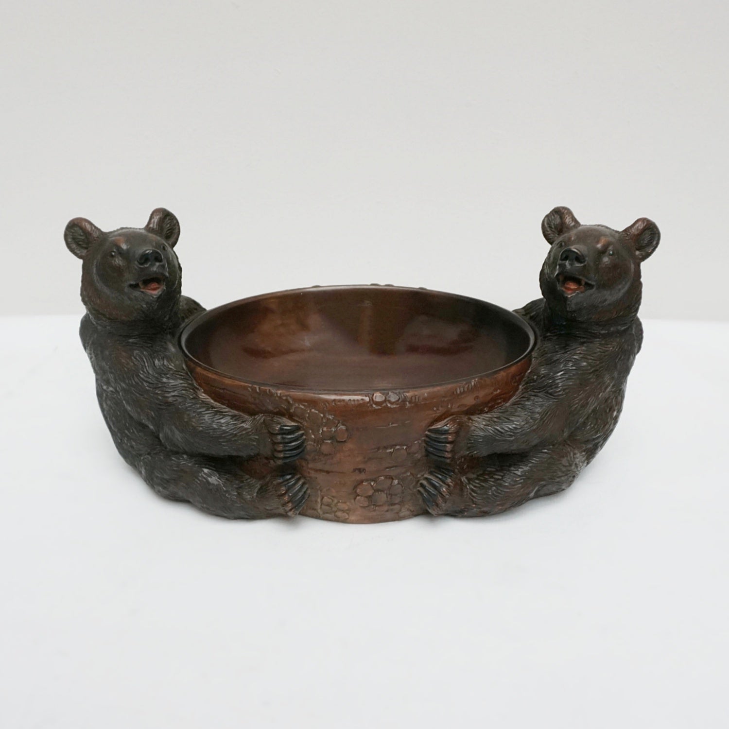 Vintage -19th Century-Black Forest-Carved Bear-Fruit Bowl-Swiss-Circa 1900 - Jeroen Markies Art Deco