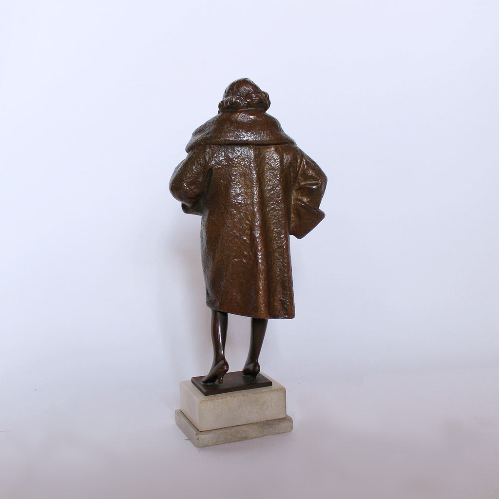 Bruno Zach Lady in Garter Art Deco sculpture at Jeroen Markies 