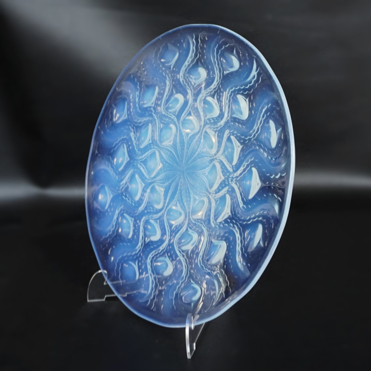 'Bulbes' Art Deco Glass Dish by René Lalique Glass Jeroen Markies Art Deco 