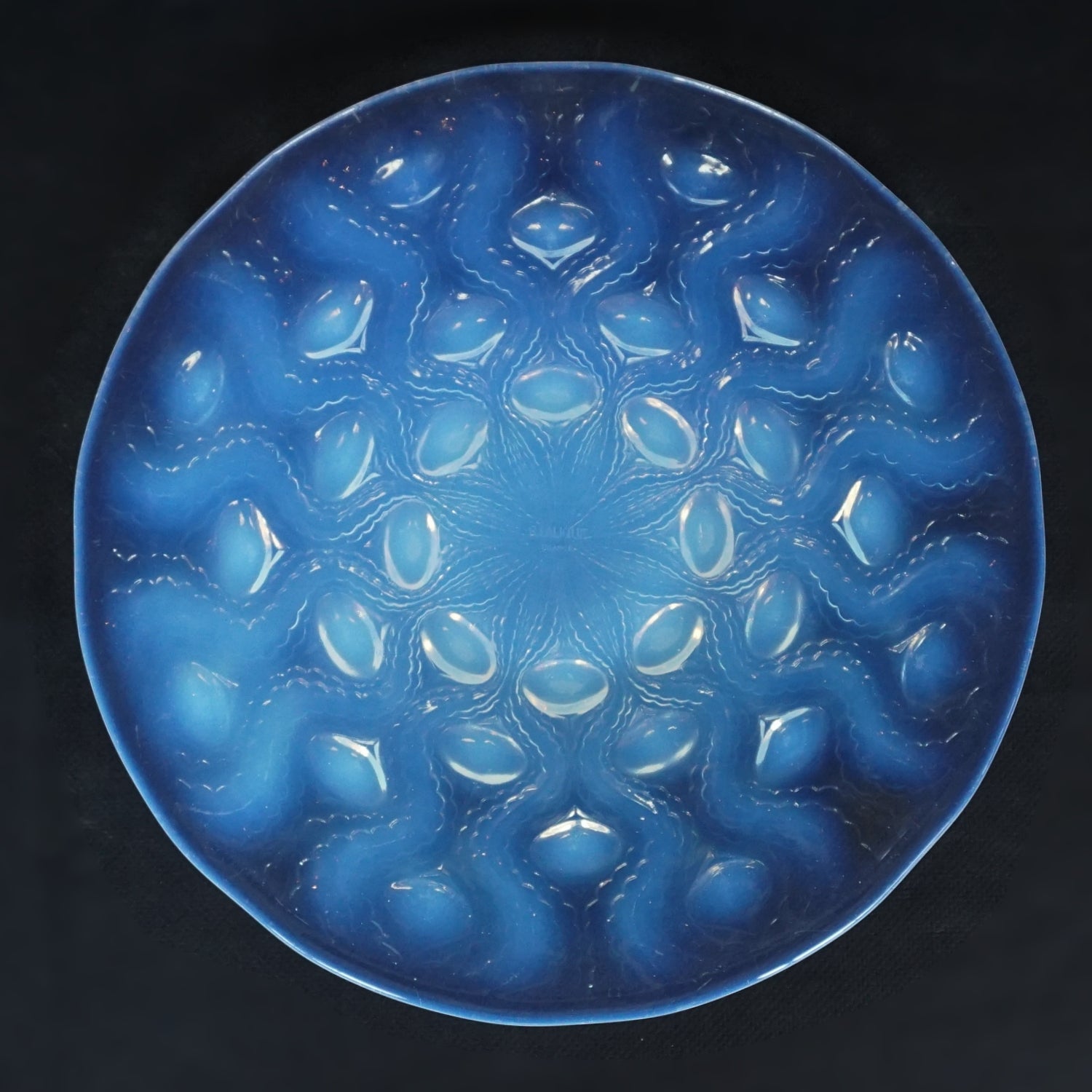 'Bulbes' Art Deco Glass Dish by René Lalique Glass Jeroen Markies Art Deco 