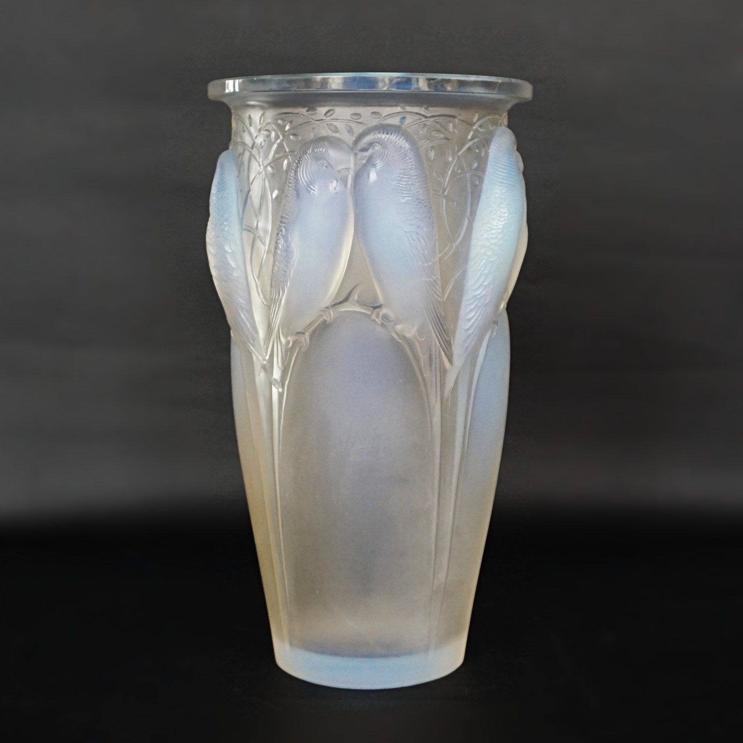 René Lalique Ceylan Opalescent Art Deco Glass Vase - René Lalique Glass - Jeroen Markies Art Deco
