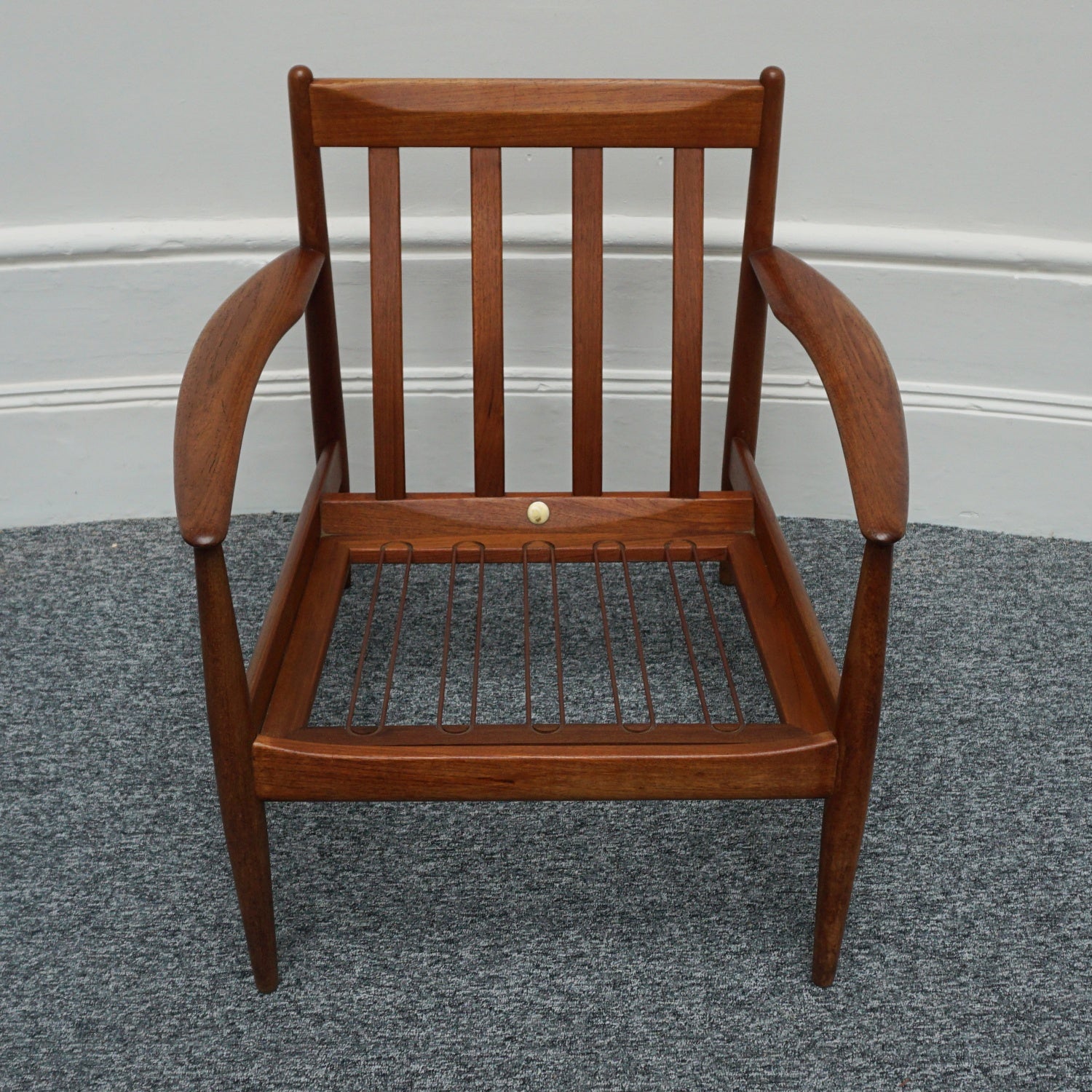 Vintage 1960's Grete Jalk for France & Son Danish Easy Chair Teak and White Boucle - Jeroen Markies Art Deco