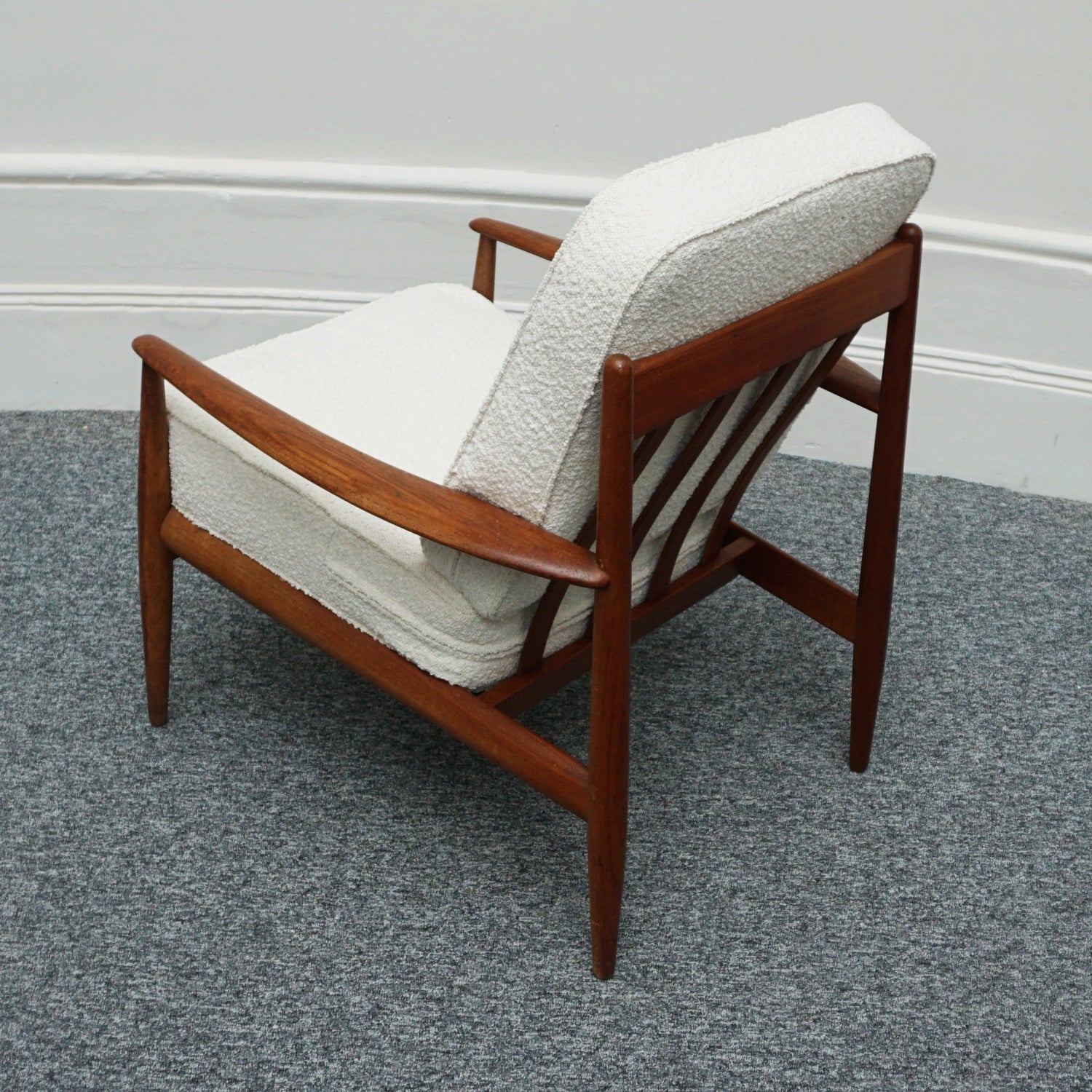 Vintage 1960's Grete Jalk for France & Son Danish Easy Chair Teak and White Boucle - Jeroen Markies Art Deco