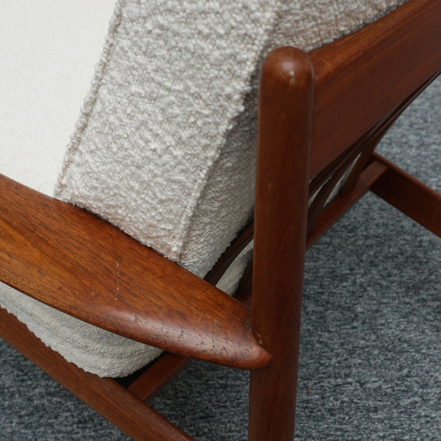 Vintage 1960's Grete Jalk for France & Son Danish Easy Chair Teak and White Boucle - Jeroen Markies Art Deco