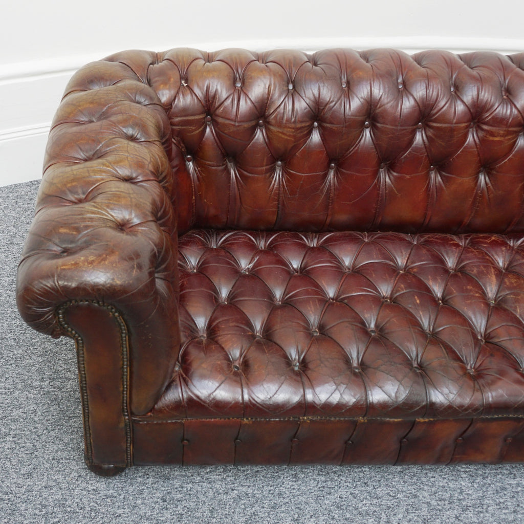 Chesterfield Sofa's - Vintage Chesterfield Sofa- Jeroen Markies Art Deco Furniture