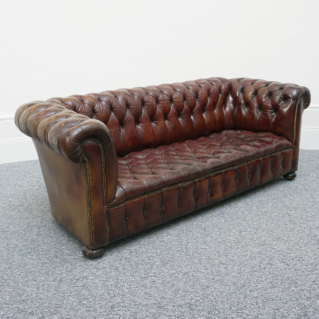 Chesterfield Sofa's - Vintage Chesterfield Sofa- Jeroen Markies Art Deco Furniture