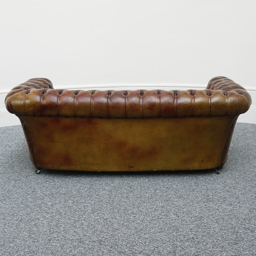 Chesterfield Sofa's - Vintage Chesterfield Sofa- Jeroen Markies Art Deco Furniture