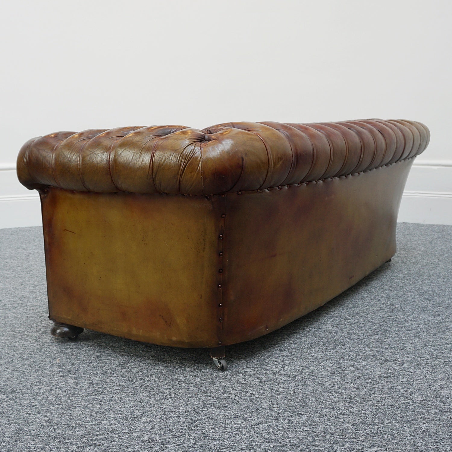 Chesterfield Sofa's - Vintage Chesterfield Sofa- Jeroen Markies Art Deco Furniture