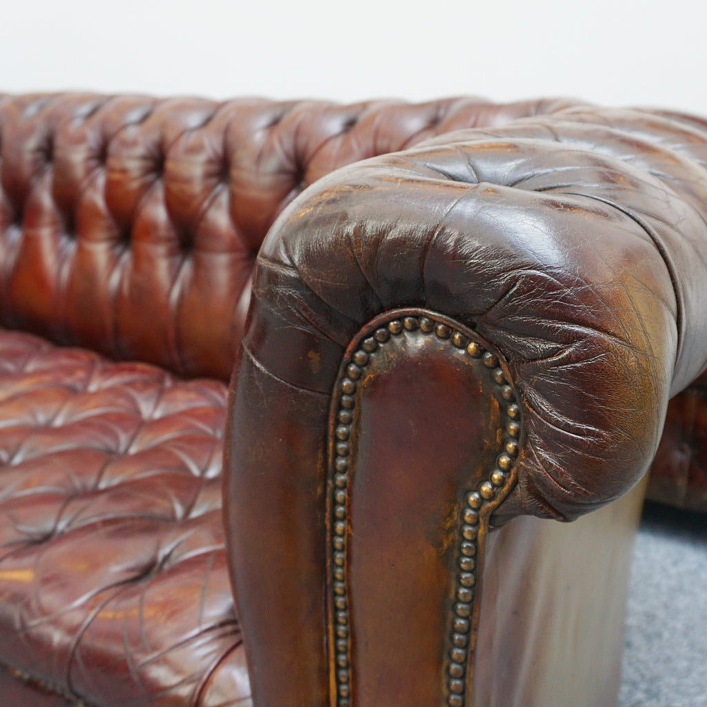 Chesterfield Sofa's - Vintage Chesterfield Sofa- Jeroen Markies Art Deco Furniture