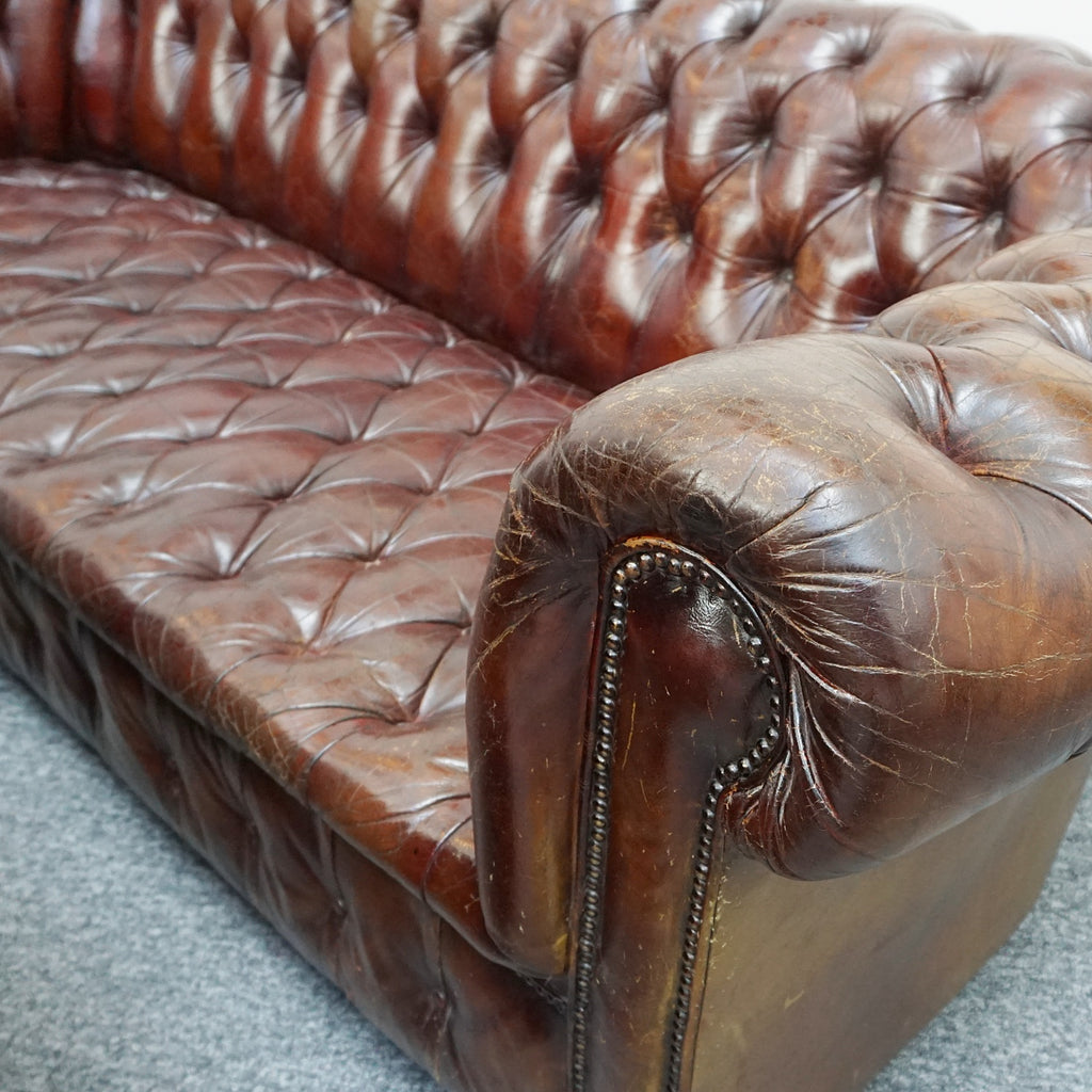 Chesterfield Sofa's - Vintage Chesterfield Sofa- Jeroen Markies Art Deco Furniture