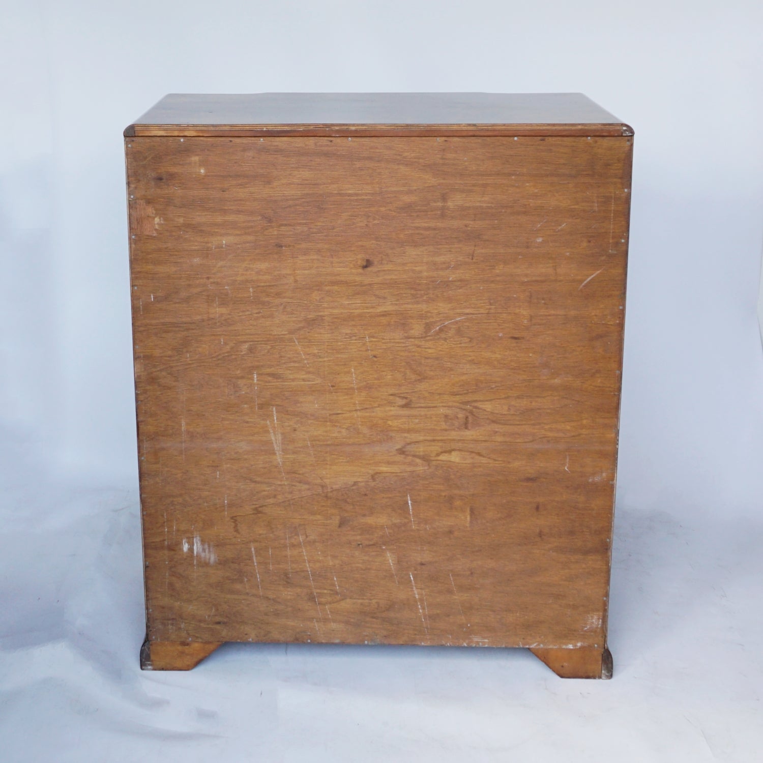 An Art Deco Chest of Four Drawers Burr Walnut Veneered - Jeroen Markies Art Deco