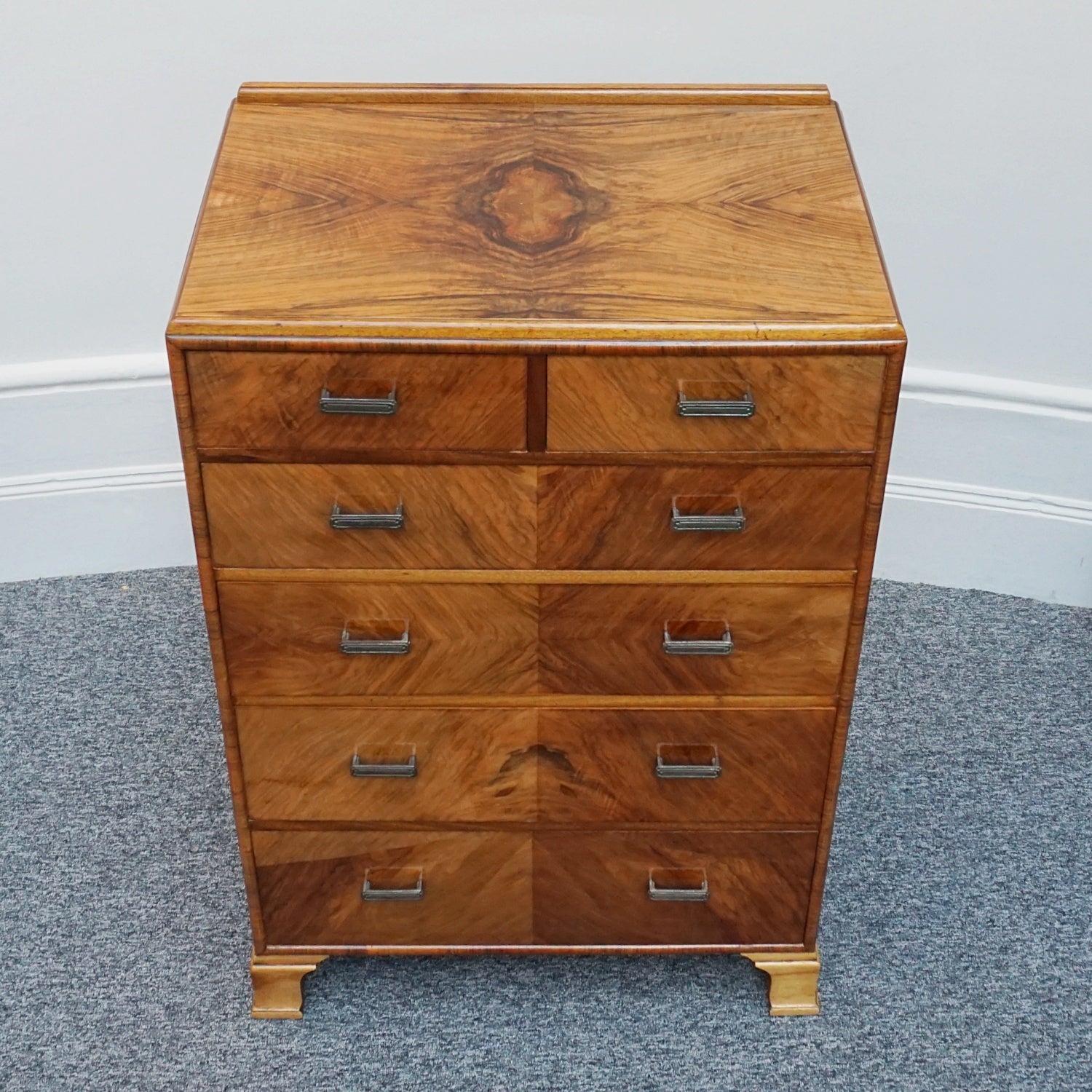 Vintage walnut 1930's English Art Deco Chest of Drawers - Jeroen Markies Art Deco