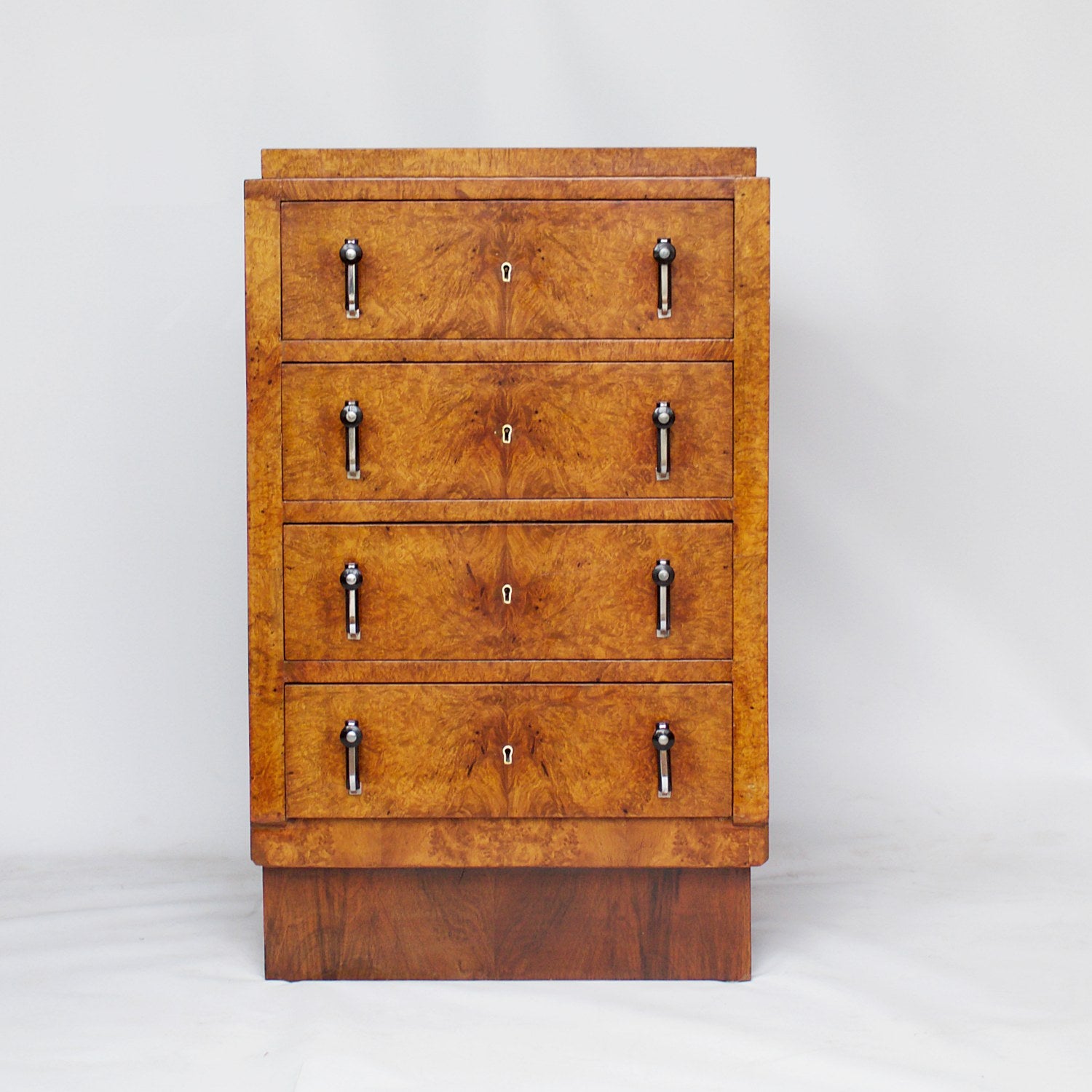 Art Deco Figured and Burr Walnut Chest of Drawers Jeroen Markies Art Deco