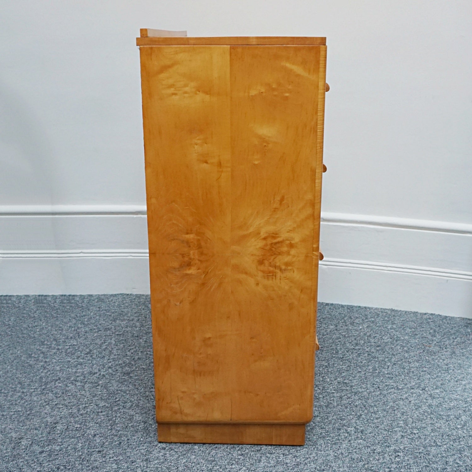 Vintage Art Deco Walnut Chest of Drawers - Jeroen Markies Art Deco