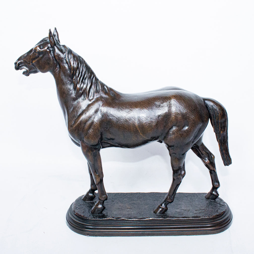 "Cheval Hennissant"