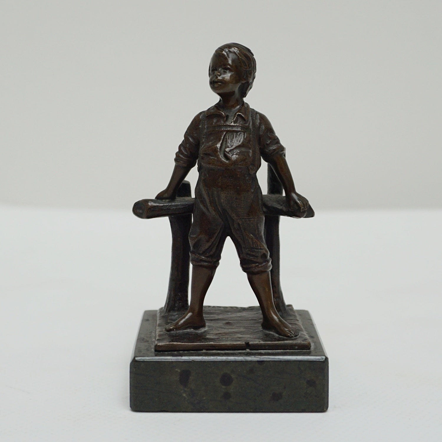 Early 20th Century Bronze Figure of a Young Boy - Jeroen Markies Art Deco