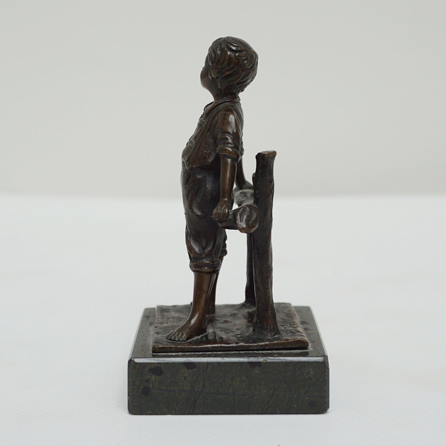 Early 20th Century Bronze Figure of a Young Boy - Jeroen Markies Art Deco